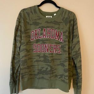 Oklahoma Sooners camo sweatshirt